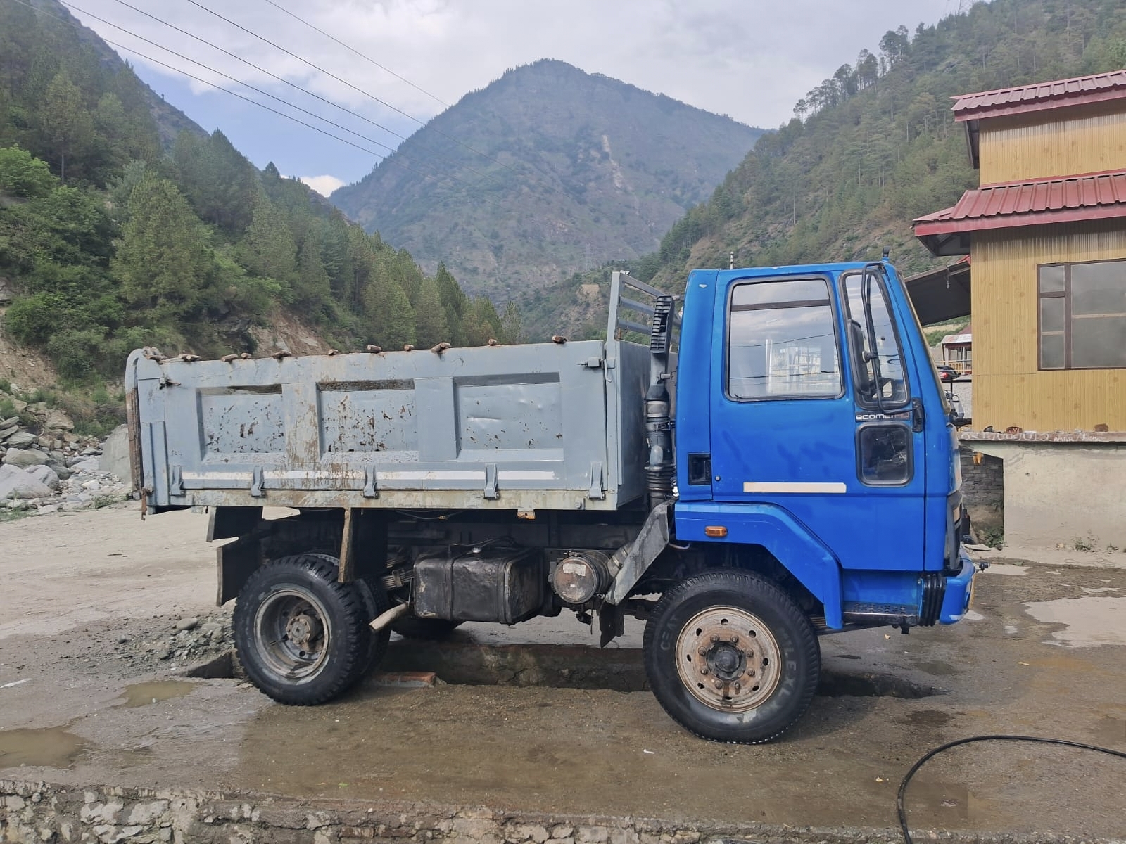 Tipper — Ashok Leyland 1212 (6 Wheel) Tipper (2016)